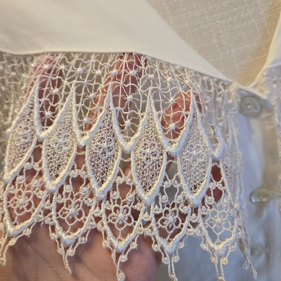 Tarazzia Victorian Romance Style Ivory Blouse Hand  Made Collar Pearl Coquette M - Picture 3 of 12